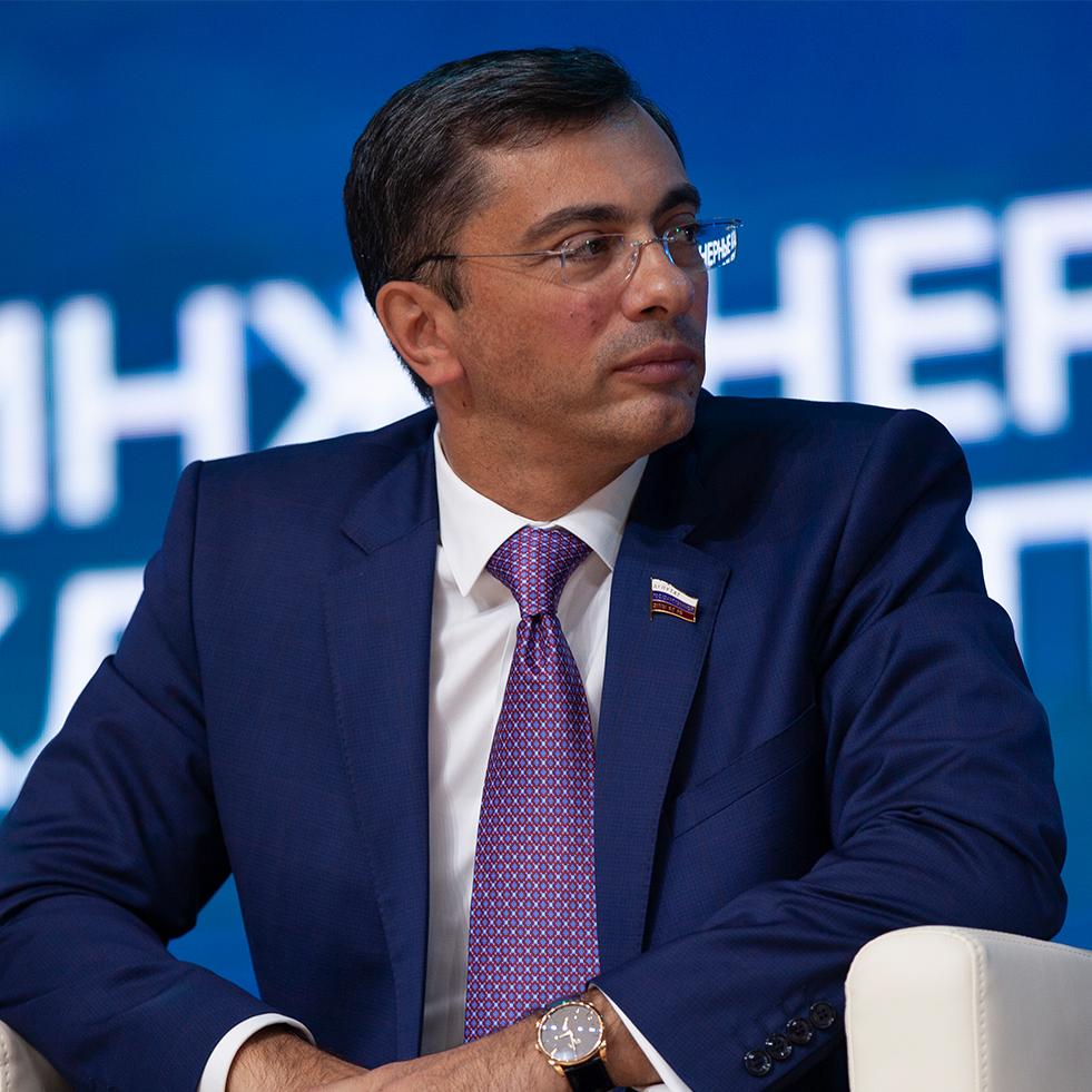  Гутенев Владимир Владимирович