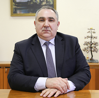 Олег Неретин