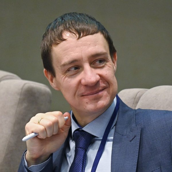 Евгений Пахомов