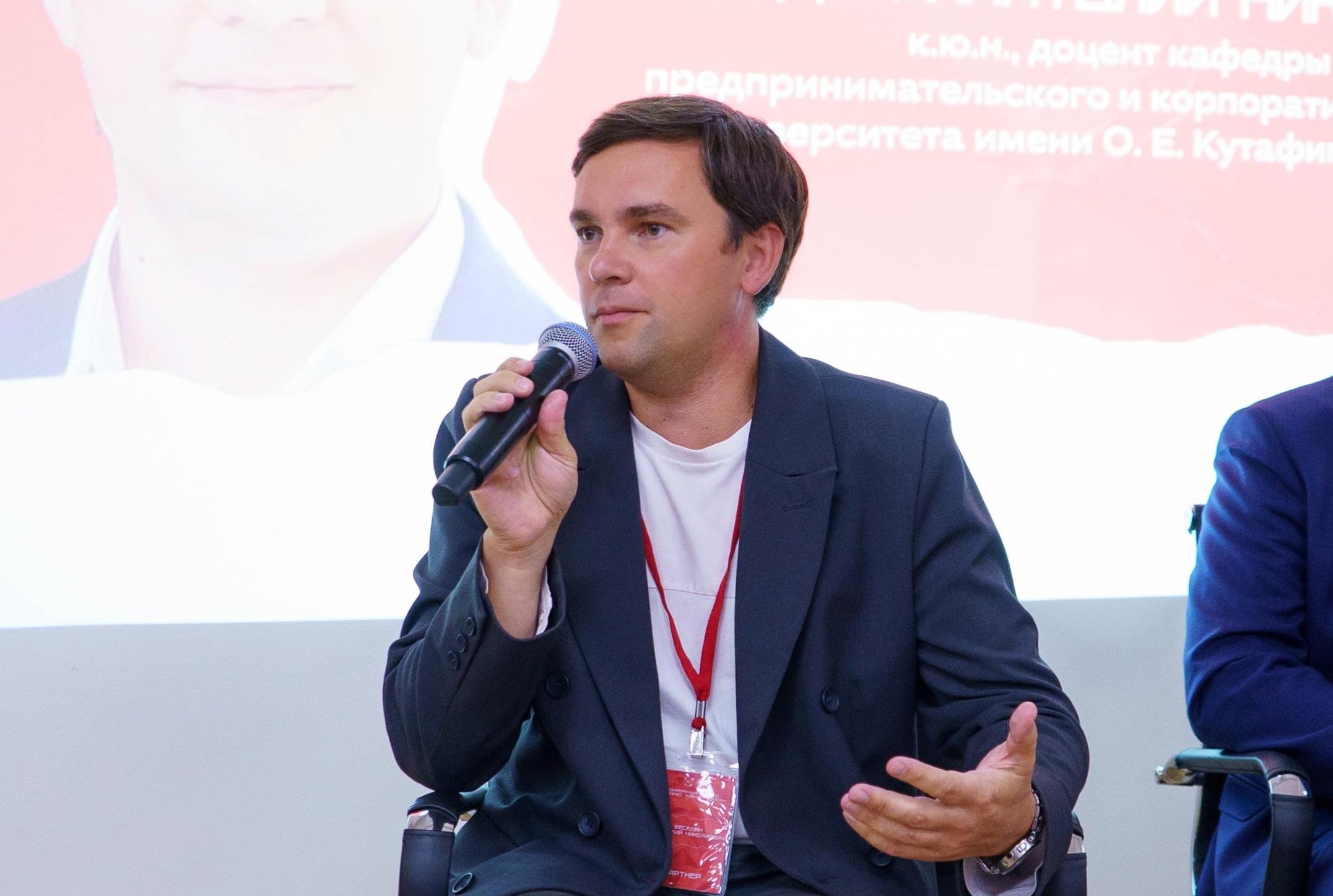 Анатолий Беседин